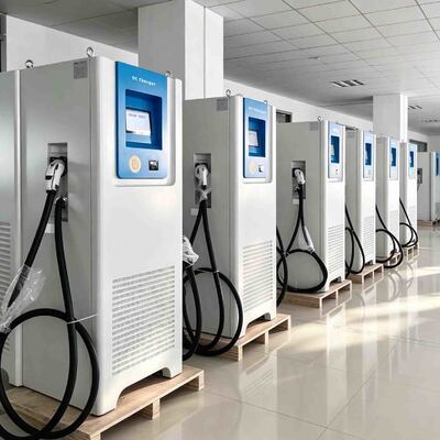 comprar Estação de carregamento rápido de 60-120 kW DC para veículos elétricos com plugues duplos CCS GBT fabricação em linha