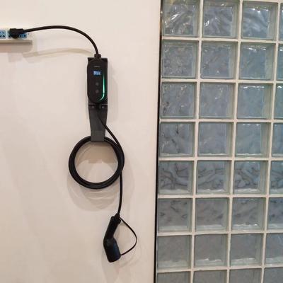 Bom preço 7.4kW 32A Portable EV Charger with IP67 & Delay Charging on-line